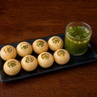 Pani Puri (Indian Street Food)